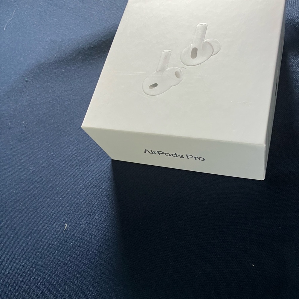 Appple AirrPods Pro (ANC) in White Box